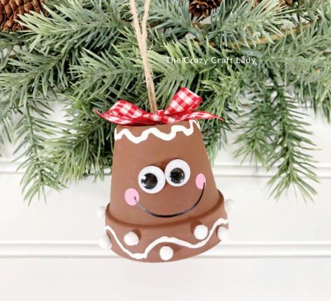 Mini Clay Pots, Terra Cotta Pot Crafts Diy, Mini Clay, Terra Cotta Pot Crafts, Ornament Craft, Christmas Crafts For Kids To Make, Gingerbread Ornaments, Flower Pot Crafts, Handmade Christmas Crafts