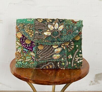 Embroidered Clutch Bag, Party Wear For Women, Sequin Purse, Zari Embroidery, Embroidered Clutch, Vintage Patchwork, Handmade Purses, Embroidery Pattern, Ladies Party