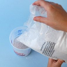 craftprojectideas.com - VIDEO: The Basics of Plaster of Paris Plaster Of Paris Crafts Diy Videos, Plaster Of Paris Projects, Plaster Paris Molds, Paris Craft, Diy Porcelain, How To Make Plaster, Paris Crafts, Art Recipes, Craft Project Ideas