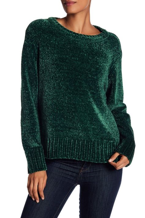 Pullover Sweaters Outfits, Holiday Sweaters, Sweater Outfits Fall, Velvet Sweater, Chenille Sweater, Holiday Sweater, Womens Fashion For Work, Green Sweater, Bold Fashion