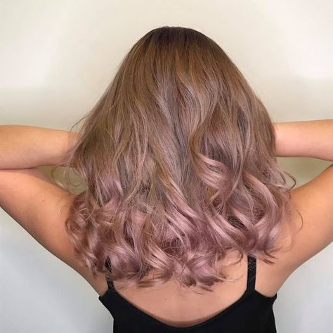 Ash And Pink Hair, Pink Hair Over Brown, Ash Pink Brown Hair, Brown Hair Pink Ends, Pink Ends Hair Blonde, Pink Ends Hair Brown, Brown Hair With Pink Ends, Subtle Pink Hair, Haircolour Ideas