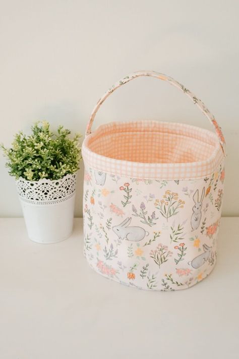 How to Sew an Easter Basket with a Free Pattern • Heather Handmade Quilted Easter Baskets, Basket Sewing Pattern, Easter Basket Pattern, Easter Baskets To Make, Fabric Bucket, Bowtie Pattern, Baby Bibs Patterns, Sewing Fleece, Easter Prints