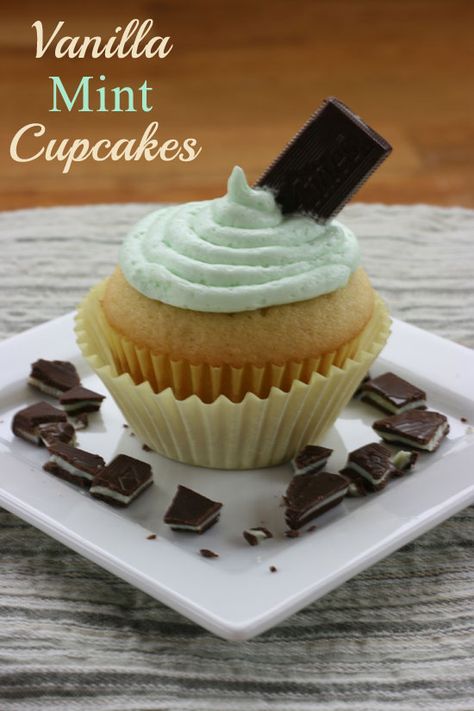 Vanilla Mint Cupcakes Recipe Mint Cupcakes Recipe, Vanilla Baking Recipes, Mint Buttercream Frosting, Homemade Vanilla Cupcakes, Mint Buttercream, Mint Chocolate Cupcakes, Mint Cupcakes, Homemade Cupcake Recipes, Andes Mint Chocolate