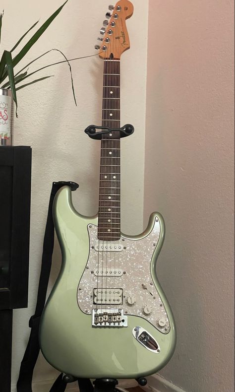 M Sage Green Electric Guitar Aesthetic, Sage Green Bass Guitar, Green Guitar Acoustic, Green Electric Guitar Aesthetic, Pretty Electric Guitar, Sage Green Guitar, Electric Guitar Fender, Green Electric Guitar, Green Guitar