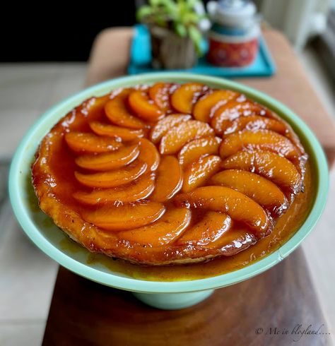 Peach Tarte Tatin Recipe, Peach Tart Tatin, Sweet Galette, Tart Tatin, Midwest Style, Tart Fruit, Tarte Tatin Recipe, Peach Tart, Canned Pears