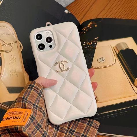 Chanel Phone Bag, Chanel Phone Case, Shell Mobile, Girly Phone Cases, Case Iphone 13, Phone Ideas, White Cover, Mobile Covers, Classic Leather