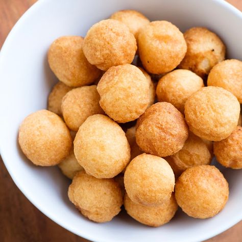 Fried Mochi Balls, Mochi Balls Recipe, Fried Mochi, Mochi Balls, Japanese Mochi, Butter Mochi, Mochi Recipe, Mochi Cake, Sweet Dough