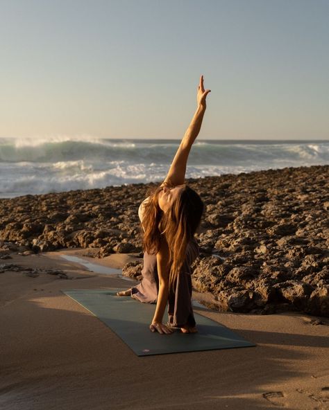 Manduka Yoga Europe (@mandukaeurope) • Instagram photos and videos Yoga At The Beach, Gerry Lopez, Yoga Beach, Brand Shoot, Yoga Photos, Ebb And Flow, Beach Yoga, Beach Shoot, Beach Photoshoot