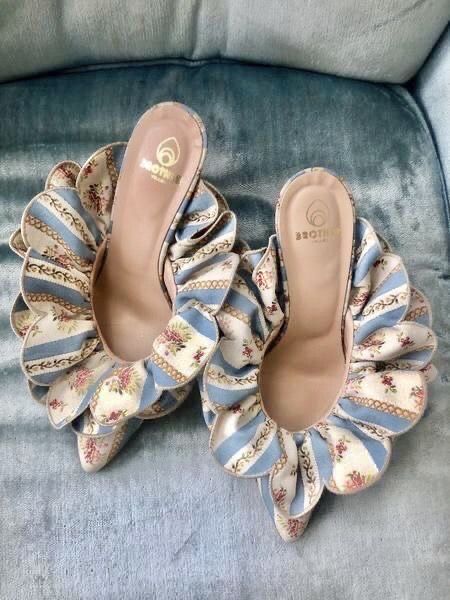 Upcycle Shoes, Brother Vellies, Ac New Leaf, Shoe Art, Crazy Shoes, Shoe Obsession, Dream Shoes, Marie Antoinette, Shoe Lover