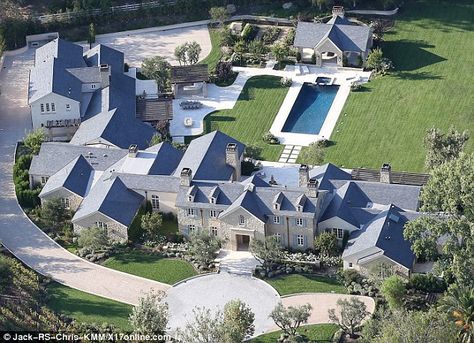 Home sweet home: The 16,000-square-foot, eight-bedroom estate sits on 3.5 acres within a gated community and it's currently in escrow set to close at the end of August Kim Kardashian House, Celebrity Mansions, Kardashian Home, Kim Kardashian Kanye West, Kim And Kanye, Dream Mansion, Mega Mansions, Kim Kardashian And Kanye, Joel Osteen