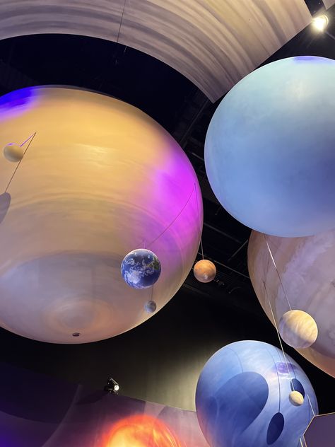 national air and space museum 🪐🔭🛰️ Astronomy Class Aesthetic, Space Museum Aesthetic, Astronomy Library, Planetarium Aesthetic, Astronomy Museum Aesthetic, Planet Museum, National Air And Space Museum, Aerospace Museum, Space Museum