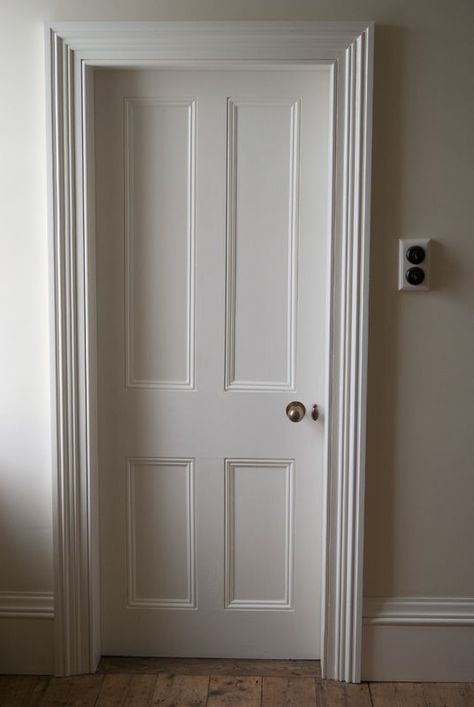 Architrave and door detail - Victorian                                                                                                                                                                                 More Victorian Internal Doors, Bedroom Door Knobs, Victorian Doors, White Interior Doors, Interior Door Styles, Carpentry And Joinery, Victorian Door, White Door, Internal Door