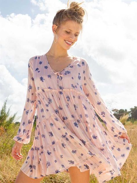 WE ARE LOVING THE TIER, FLORAL AND LUREX DETAILING ON THIS FLOWY DRESS! PAIR THIS PIECE WITH A NEUTRAL BOOTIE THIS SEASON, AND LET THE DRESS DO ALL THE TALKING! Mauve Lace Dress, Spring Midi Dress, Pink And Blue Dress, Baby Pink Dresses, Babydoll Dresses, Pretty Floral Dress, Navy Blue Mini Dress, Baby Blue Dresses, Altard State Dresses