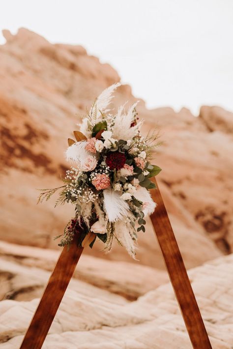 Valley Of Fire Wedding, Fire Wedding, Arrow Photography, Married In Vegas, Valley Of Fire State Park, Boho Elements, Las Vegas Elopement, Valley Of Fire, Desert Wedding