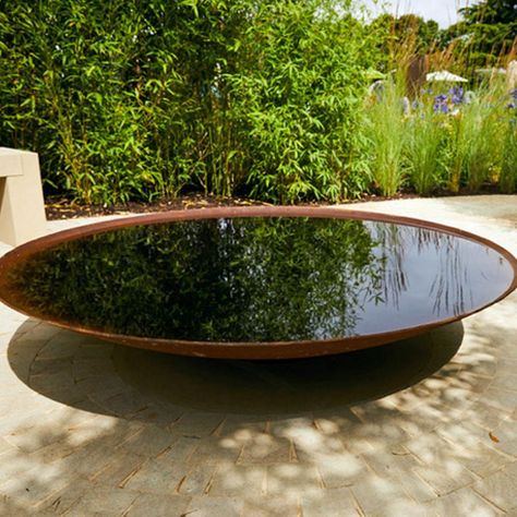 Garden water bowls buying guide | Garden | Modern Gardens Tom Massey, Table Fire Pit, Geometric Bowl, Fire Pit Outdoor, Modern Gardens, Small Water Features, Garden Water Feature, Garden Pottery, Living Modern