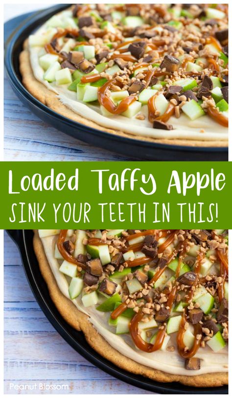 Taffy Apple Pizza, Caramel Apple Pizza, Apple Dessert Pizza, Sugar Cookie Pizza, Caramel Apple Desserts, Taffy Apple, Apple Pizza, Dessert Pizza Recipes, Peanut Blossoms