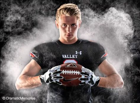 Senior Football Photography, Football Portraits, Football Senior Photos, Football Senior Pictures, Boy Senior Portraits, Guy Poses, Senior Photos Boys, Football Poses, Football Pics