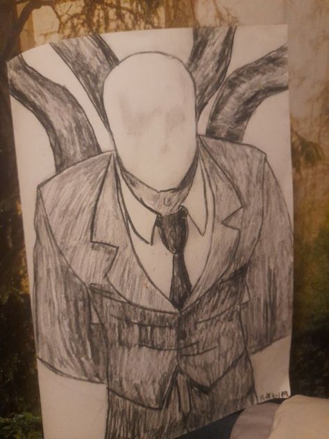 Creepy Pasta Drawings Pencil, Easy Creepy Drawing Ideas Dark Art, Creepy Pasta Drawings, Slenderman Drawings, Slenderman Sketch, Slenderman Drawing, Slender Man Drawing, Creepypasta Drawing, Creepypasta Art