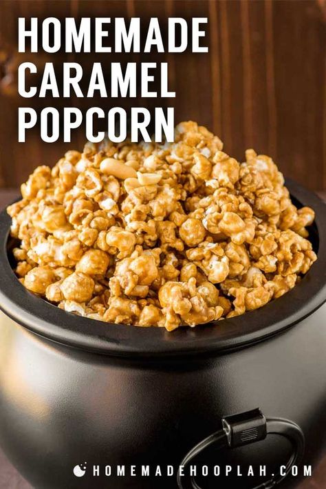 Homemade Caramel Popcorn! With a rich homemade caramel sauce drizzled over fresh popcorn, this caramel corn is sure to bring back childhood memories of carnivals and fairs! | HomemadeHooplah.com Homemade Caramel Popcorn, Fresh Popcorn, Crockpot Candy, New Year's Desserts, Thanksgiving Desserts Easy, Popcorn Recipe, Vegan Candies, Homemade Caramel Sauce, Dessert Aux Fruits