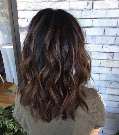 Choppy Black Hair with Brown Balayage Dark Chocolate Brown Hair, Chocolate Brown Hair Color, Medium Brown Hair, Medium Layered Haircuts, Brown Hair Balayage, Brown Balayage, Brown Highlights, Brown Hair With Highlights, Light Brown Hair