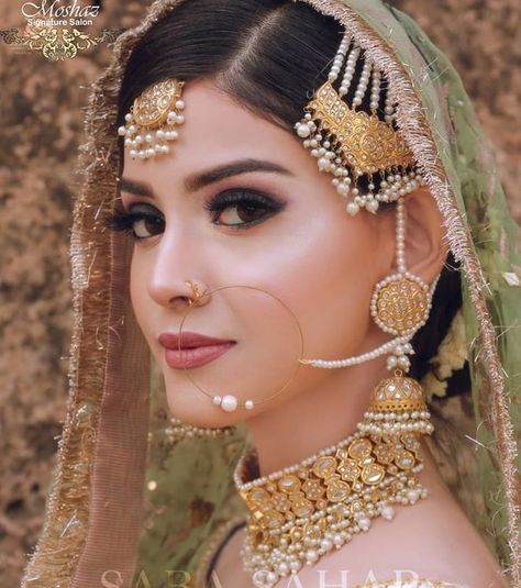 dulha_dulhan on Instagram: “...INBOX US! for Photography, bridal makeup, Dress Designing, Promotions, shout-out & collaboration . . #peshawardiaries . . #2020 . .…” Pakistani Bridal Hair, Pakistan Bride, Pakistani Brides, Hair Covering, Bridal Makeup Images, Bridal Hairdo, Latest Bridal Dresses, Bride Photoshoot, Bridal Photoshoot