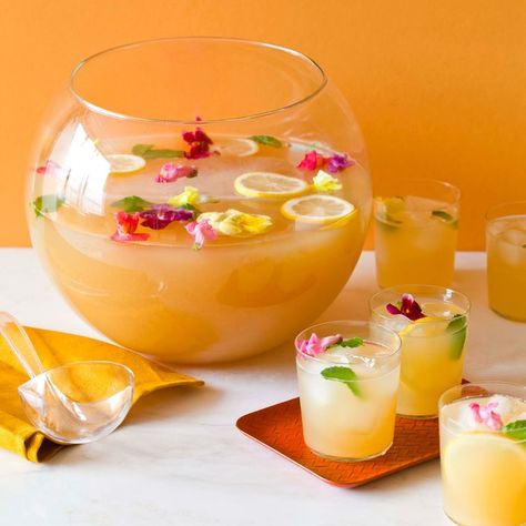 Tiki Punch Recipe, Tiki Punch, Mango Rum, Tiki Drinks, Party Punch, Rum Cocktail, Tiki Party, Punch Bowls, Punch Recipes