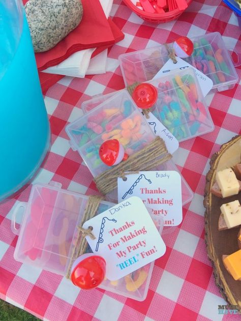 Camping Birthday Favors, Camping Party Food Ideas, Camping Party Food, Camping Birthday Party Favors, Camping Party Foods, Camping Party Favors, Camping Theme Birthday Party, Camping Theme Birthday, Nemo Birthday