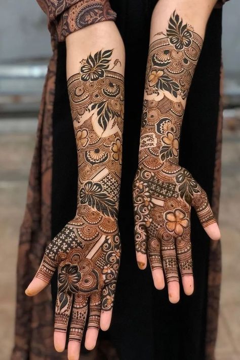 Latest Mehndi Designs Wedding, Bridal Henna Design, Front Hand Mehndi Design, Keep Smile, Bridal Makeup And Hair, Front Hand Mehndi, Mehedi Design, Bridal Mehndi Design, Khafif Mehndi Design