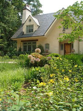 Soft french country cottage English Cottage Exterior, Cottage Exterior Colors, Stucco Colors, Country Cottage Garden, French Country Garden Decor, Cottage Exteriors, Country Garden Decor, Garden Retreat, French Country Garden