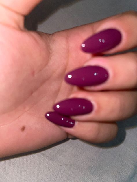 Acrylic Nails Almond One Color, Dark Nail Colors Almond Shape, Purple Nails Acrylic Aesthetic, Purple Almond Shaped Acrylic Nails, Almond Acrylic Nails Colors, Berry Almond Nails, Solid Almond Nail Colors, Almond Nails Magenta, Dark Purple Pink Nails