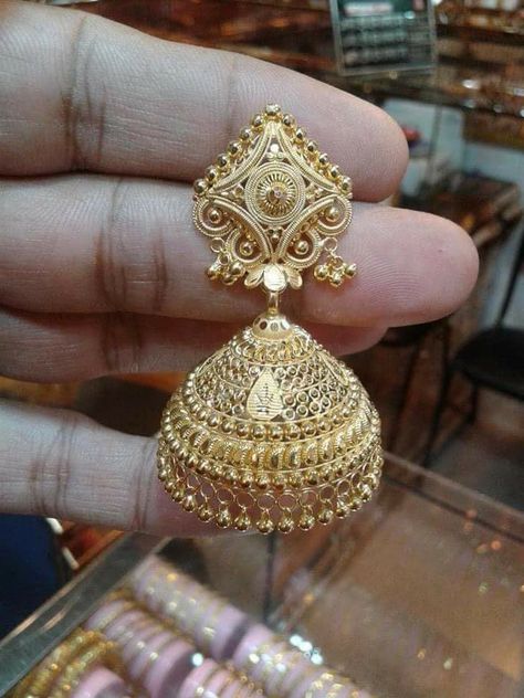 Gold Jhumki Indian Jewelry Earrings, Gold Jhumka Earrings Indian Bridal, Jhumka Designs Gold Indian, Zumka Design Gold, Gold Jhumka Designs Indian Weddings, Jumki Design Gold, Jhumki Designs Gold, Gold Jhumka Earrings Bridal, Jhumka Designs Gold