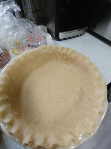 Old Fashioned Pie Crust, Old Fashioned Pie Crust Recipe, Oil Pie Crust, Yummy Things To Bake, Pie Crust Uses, Flaky Pie Crust Recipe, Pie Crust Recipe Easy, Easy Pie Crust, Pie Crust Recipe