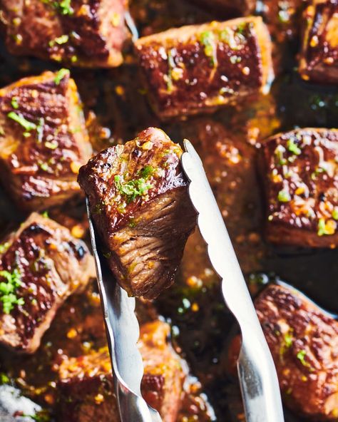 close up of chili lime steak bites cooking in a cast iron skillet Lime Steak, Taco Pasta Recipes, Make Ahead Smoothies, Steak Bites Recipe, Steak Dishes, Smoothie Packs, Chili Garlic Sauce, Steak Bites, Chili Lime