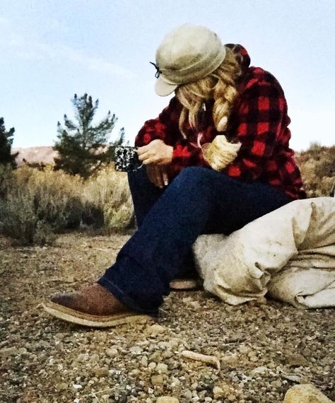 Stormy Kromer, Outfit Red, Country Girl Style, Hat Women, Country Girl, Girl Style, Western Outfits, Western Style, Country Girls