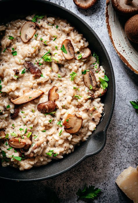 Truffel risotto | Eef Kookt Zo Oatmeal For Dinner, Savory Steel Cut Oats, Chicken Mushroom Risotto, Chicken And Mushroom Risotto, Vegan Swaps, Savory Oatmeal Recipes, Savory Oatmeal, 21 Diner, Chicken And Mushroom