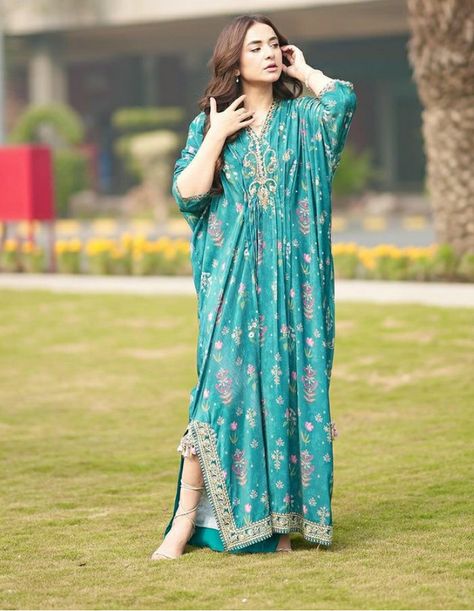 Yumna Zaidi Dresses, Casual Bridal Dress, Summer Fashion Dresses Casual, Pretty Dresses Casual, Welcome To My Youtube Channel, Yumna Zaidi, Desi Wedding Dresses, Kaftan Designs, Desi Fashion Casual