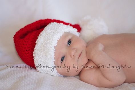 Miss S. Holiday Baby Photo, Baby's first Christmas 6 weeks old Christmas Photography Props, Baby Christmas Hat, Baby Santa Hat, Chunky Yarn Crochet, Christmas Baby Pictures, Baby Christmas Photos, Baby Fotografie, Pregnancy Photography, Newborn Christmas