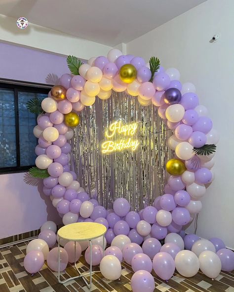 BIRTHDAY VIOLET 💜 Price : 3000 #amdavaddecorwala #birthday #birthdaydecoration Simple 1st Birthday Decorations, Simple 1st Birthday, Airplane Birthday Party Decorations, Baby Gender Reveal Party Decorations, Ring Decoration, Birthday Flowers Bouquet, Circle Garland, Airplane Birthday Party, Simple Birthday Decorations