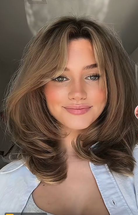 Short Lightly Layered Hair, Side Band Haircut, Balayage Hair Short Layers, Medium Length Hair Styles Over 50, Blowout Hair For Medium Length Hair, Shorter Length Hair With Layers, Long Haircut With Layers Face Framing Thick Hair Bangs, Layered Short Hair For Round Face, Medium Length Haircut With Layers Volume