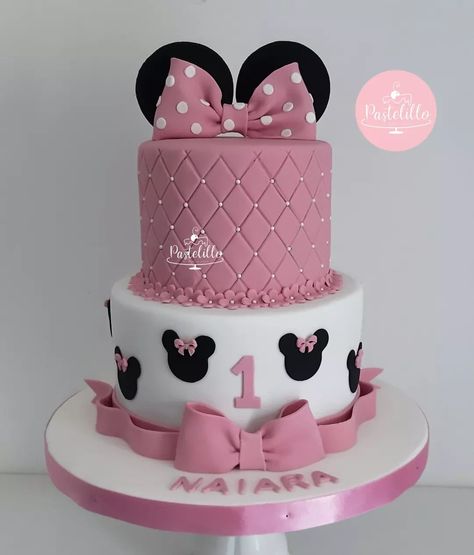 Mini Mouse 2nd Birthday Cake, Minnie Bday Cake, Mini Mouse Cake Designs, Pastel Mini Mouse, Tort Minnie Mouse, Pastel Minnie Mouse Rosa, 1 St Birthday Cake Girl, Minnie Cake Ideas, Minnie Mouse Cake Ideas