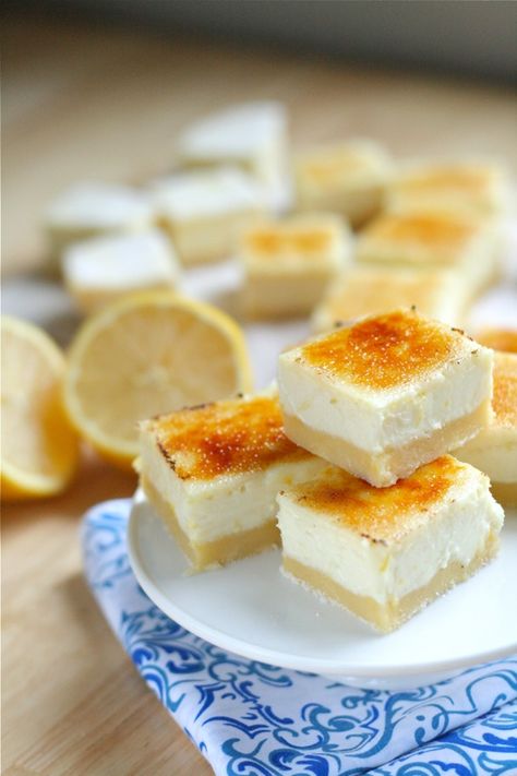 Lemon Cheesecake Creme Brule Bars Creme Brulee Bars, Lemon Creme Brulee, Lemon Creme, Lemon Cheesecake, Lemon Bars, Cheesecake Bars, Lemon Recipes, Eat Dessert, Sweets Treats