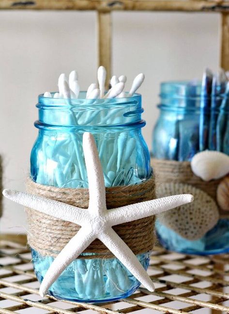 Nautical Bathroom Design Ideas, Mermaid Bathroom Decor, Ocean Bathroom, Beachy Bathroom, Mason Jar Storage, Theme Bathroom, Deco Marine, Mermaid Bathroom, Mason Jar Bathroom