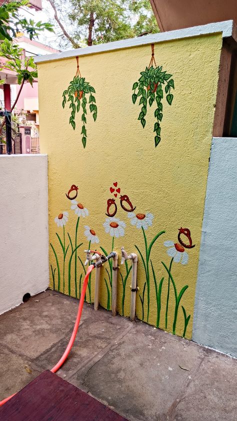 Small Wall Painting Ideas Creative, Painting Ideas For Garden Walls, Drawing On Bedroom Wall, Wall Painting For Garden Area, Painting For Garden Walls, Garden Wall Art Ideas, Paintings For Balcony Wall, Balcony Wall Painting Ideas Creative, Wall Painting For Garden