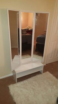 Simple DIY 3-way mirror area. Perfect for getting ready! 3 Way Mirror Dressing Room, Diy Get Ready Station, Diy Corner Mirror Ideas, Diy Stand Up Mirror, Diy Trifold Mirror, Diy Body Mirror Frame, Diy Body Mirror, Diy Long Mirror Ideas, Long Mirror Diy