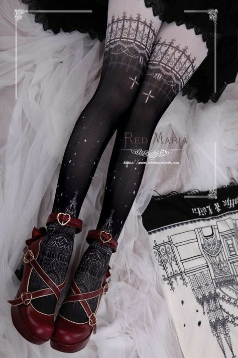 Gothic Mode, Old Fashion Dresses, Mode Inspo, Gothic Outfits, Goth Outfits, 가을 패션, Kawaii Clothes, Edgy Outfits, Gothic Lolita