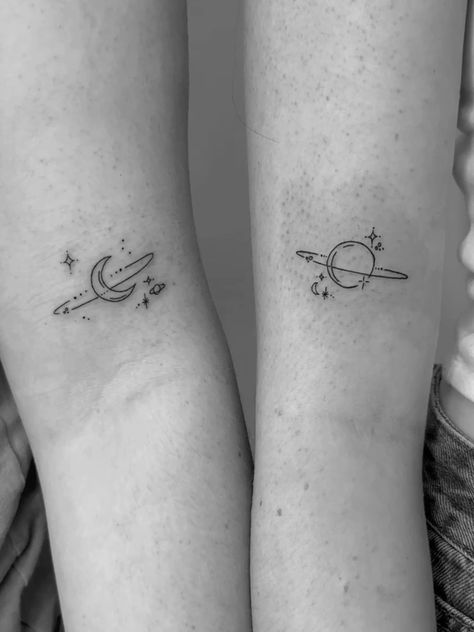 Saturn Matching Tattoos, Moon And Saturn Fine Line Tattoo, Taylor Swift Inspired Matching Tattoos, Sister Tattoos Taylor Swift, Sister Taylor Swift Tattoos, Taylor Swift Bestie Tattoos, Mother Daughter Taylor Swift Tattoos, Taylor Swift Moon And Saturn Tattoo, Fine Line Saturn Tattoo