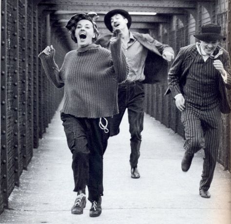 Jules et Jim - Jeanne Moreau, Oskar Werner, Henri Serre. Jules Et Jim, Jules And Jim, Francois Truffaut, French New Wave, Jeanne Moreau, French Movies, Jean Luc Godard, Septième Art, French Cinema