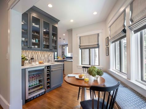 Breakfast Station Kitchen, Nook Coffee Bar, Renovate Kitchen, Built In Coffee Bar, Breakfast Nook Decor, Elegant Breakfast, Breakfast Nook Bench, Bar Nook, Small Sunroom