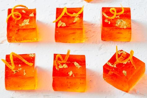 Jelly Shots Recipe, Italian Party Food, Fun Christmas Recipes, Italian Food Party, Sliced Orange, Quick Vegetarian Dinner, Hosting A Birthday Party, Jelly Shots, Spritz Recipe