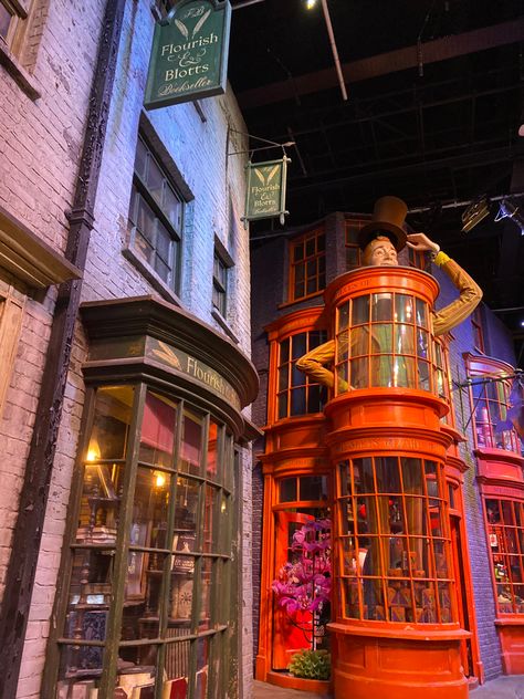 visited weasleys wizard wheezes!! Weasley’s Wizard Wheezes, Weasleys Wizard Wheezes, Wizard Wheezes, Harry Potter Theme Party, Diagon Alley, Harry Potter Theme, Harry Potter World, Book Nooks, Dance Studio